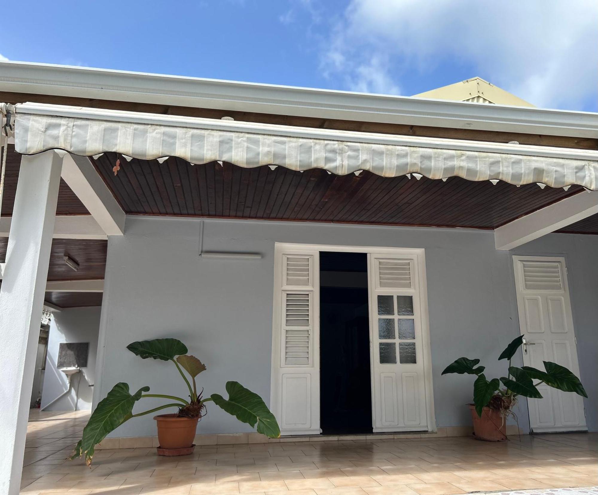 Villa à louer à Sainte-Anne en Martinique Exterior foto